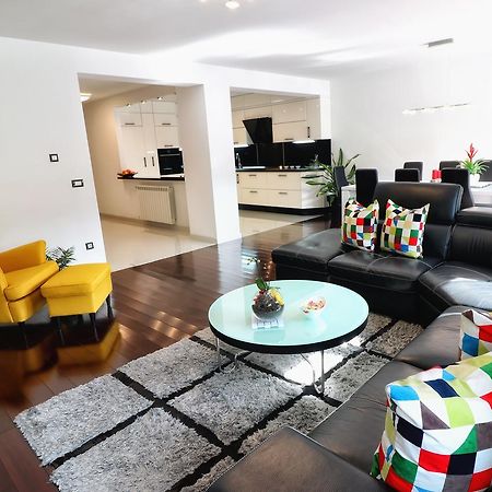 Guesthouse Esma Ρόβινι Εξωτερικό φωτογραφία