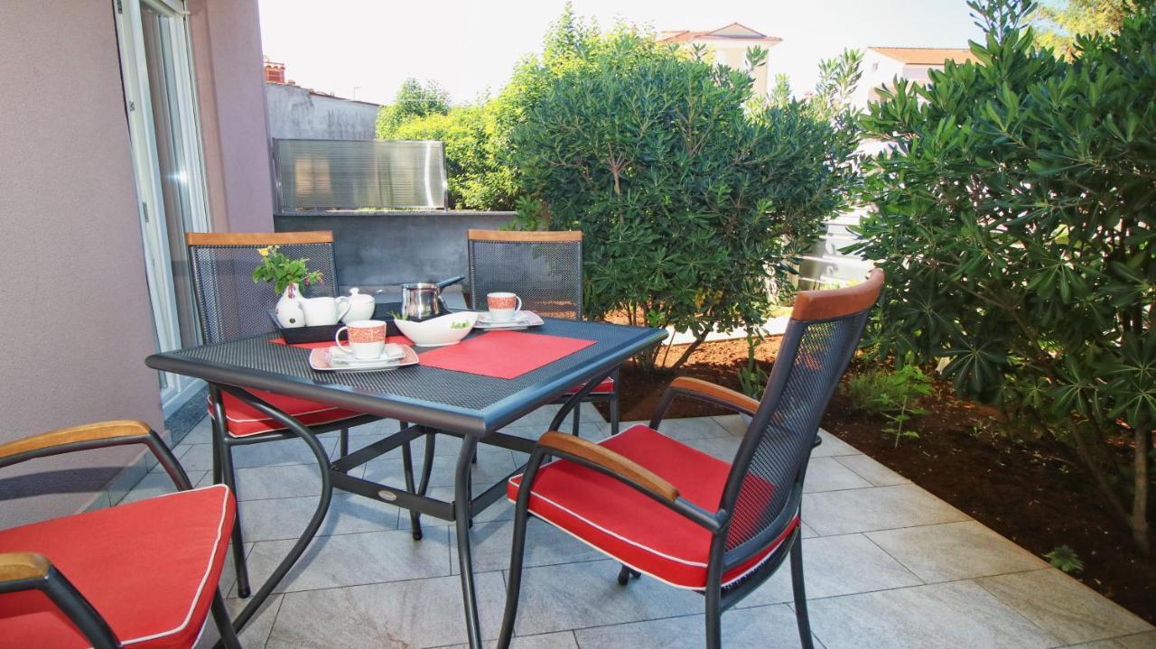 Guesthouse Esma Ρόβινι Εξωτερικό φωτογραφία