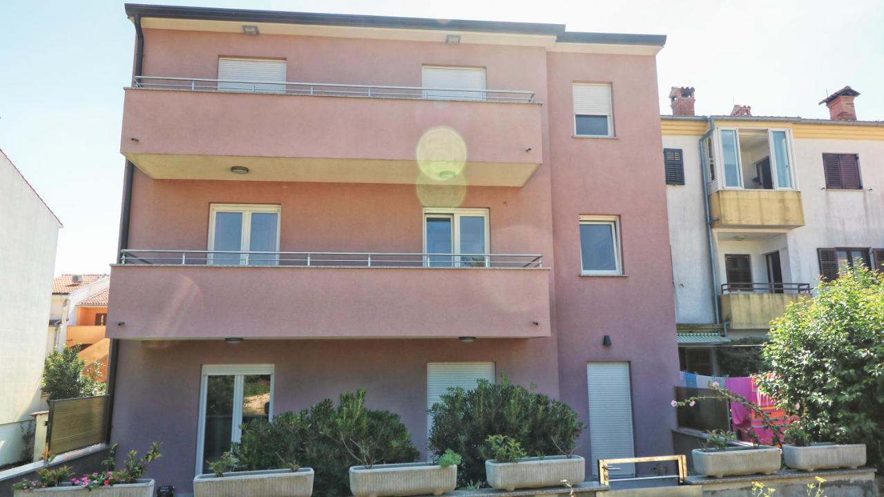 Guesthouse Esma Ρόβινι Εξωτερικό φωτογραφία