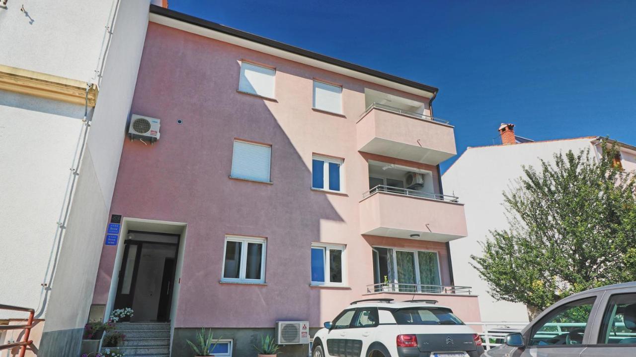 Guesthouse Esma Ρόβινι Εξωτερικό φωτογραφία